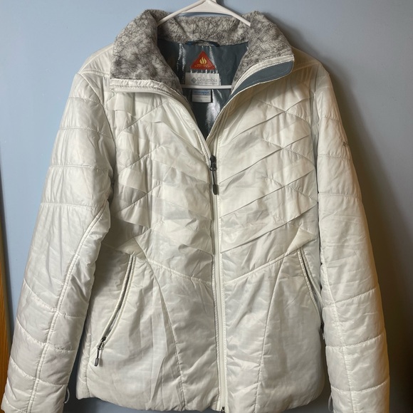 Columbia Jackets & Blazers - Columbia Omni Heat Thermal Comfort White Puffer Jacket